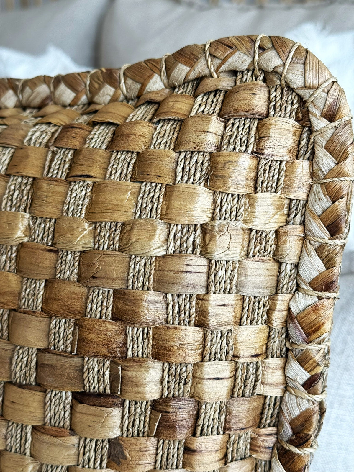 Zara Water Hyacinth Pillow – Natural