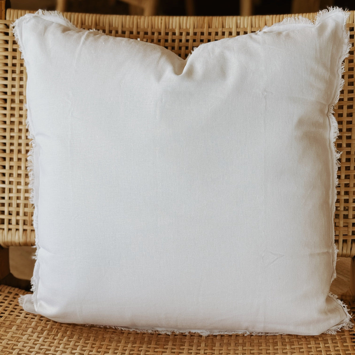 Noa Raw Linen Pillow – White