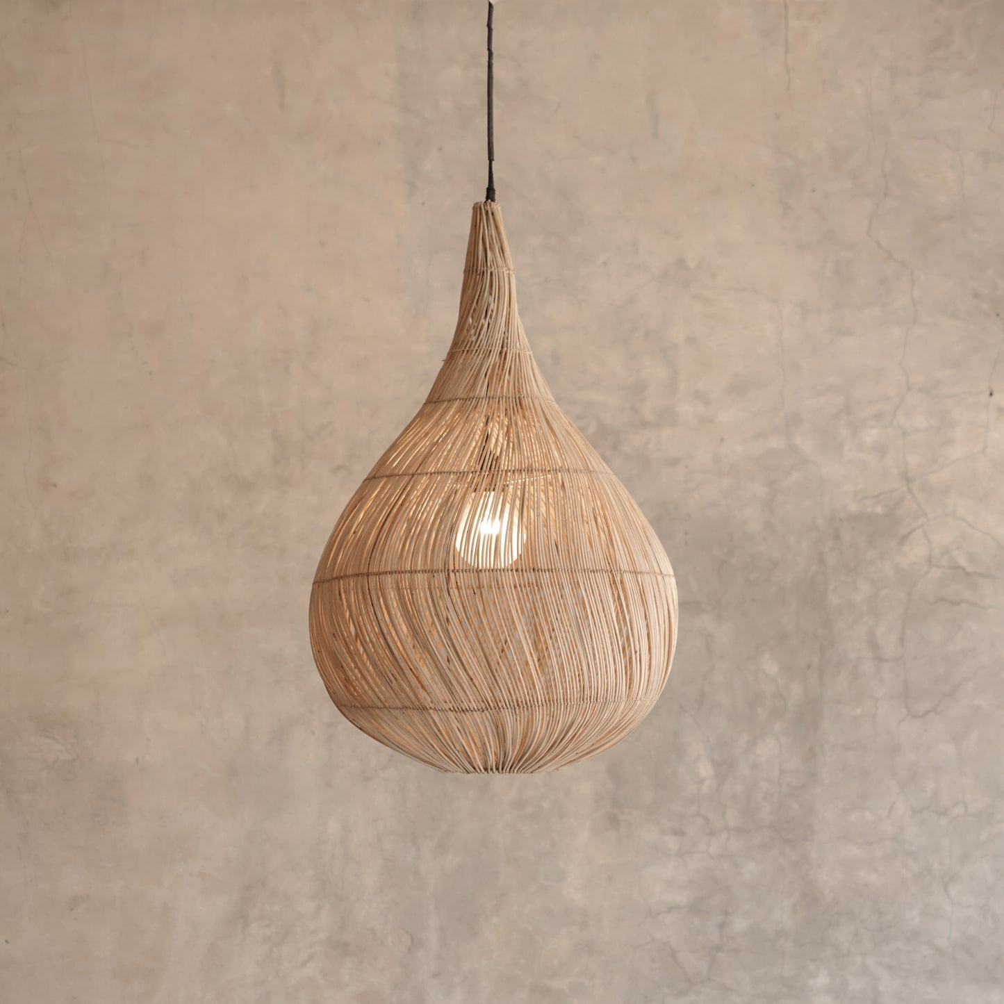 ALANNAH HANGING LAMP