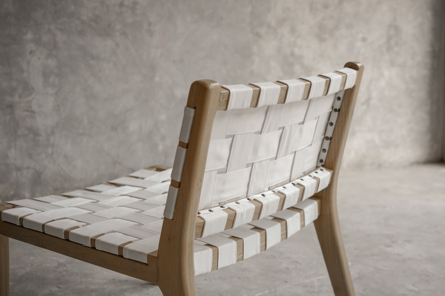BAILEY LOUNGE CHAIR