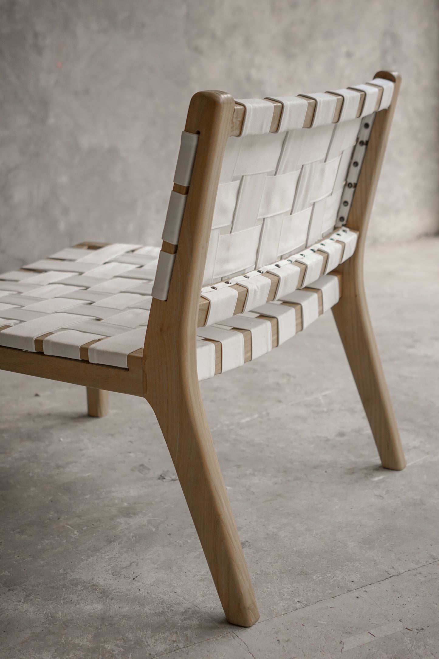 BAILEY LOUNGE CHAIR