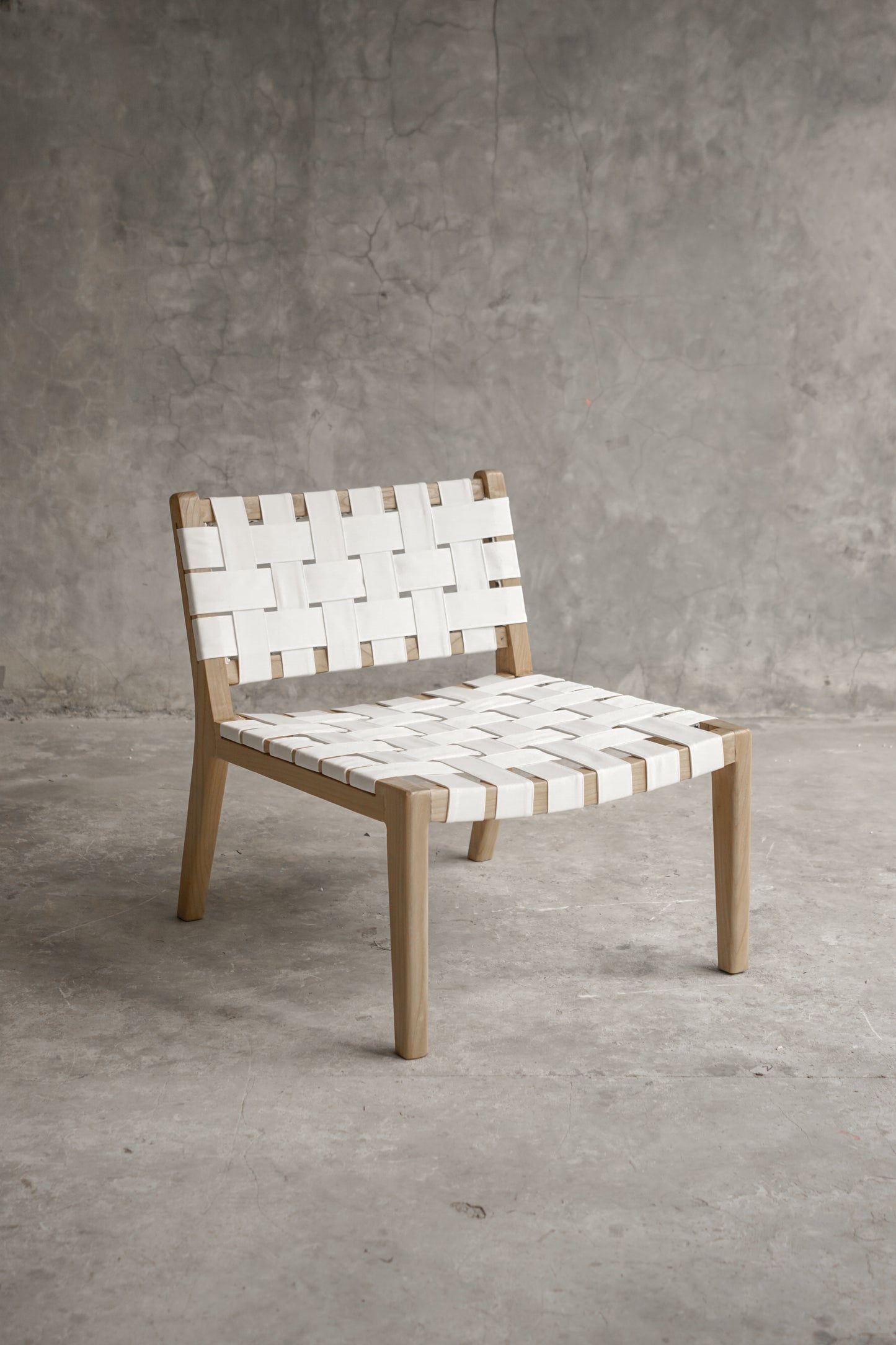 BAILEY LOUNGE CHAIR