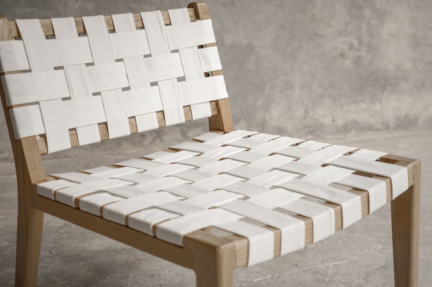 BAILEY LOUNGE CHAIR