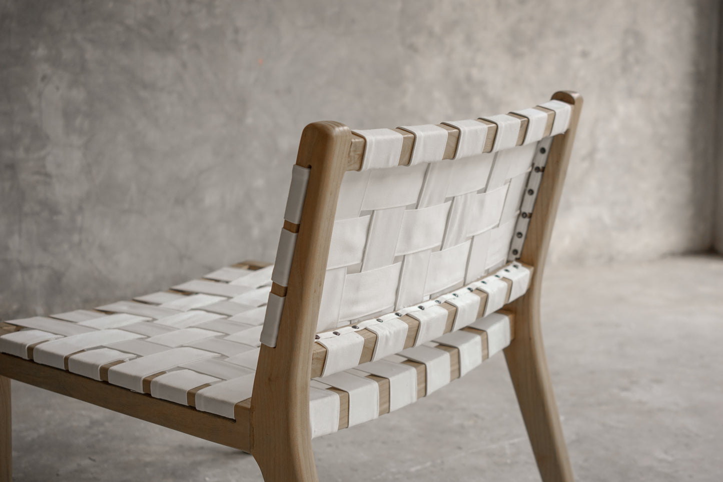 BAILEY LOUNGE CHAIR