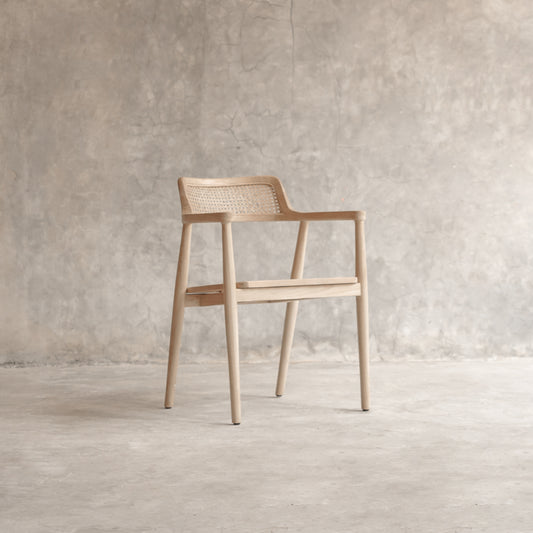 PASHA ARM CHAIR