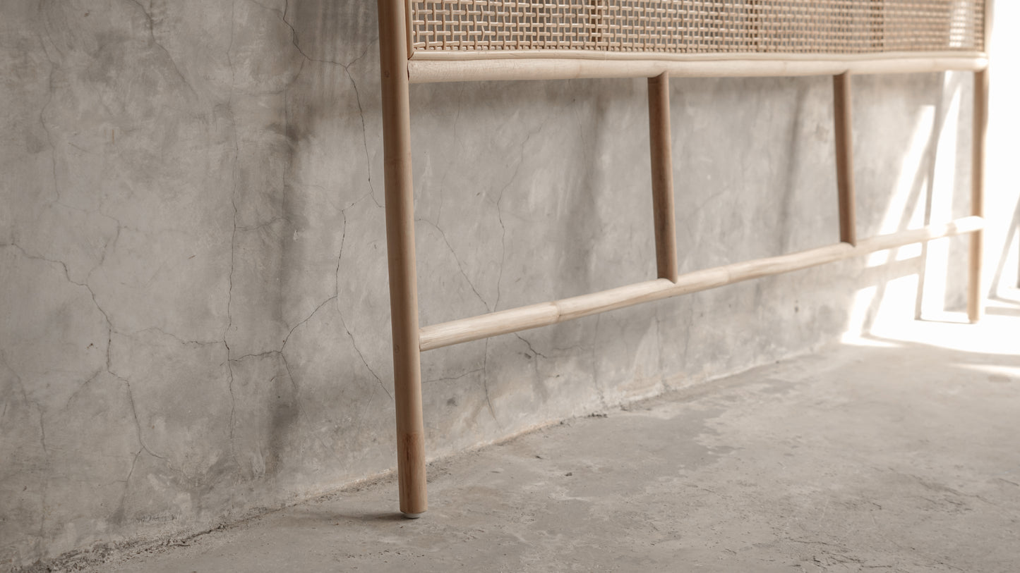 SAGA HEADBOARD