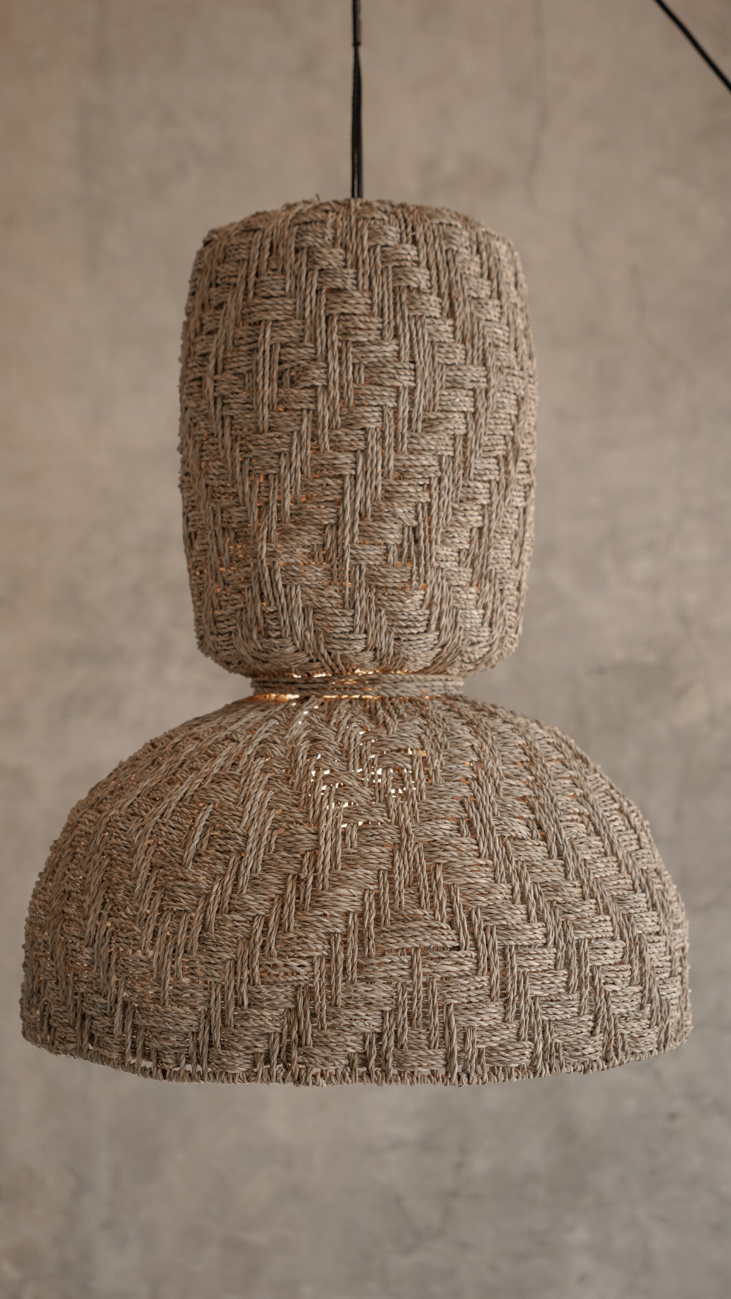 SAXON HANGING LAMP
