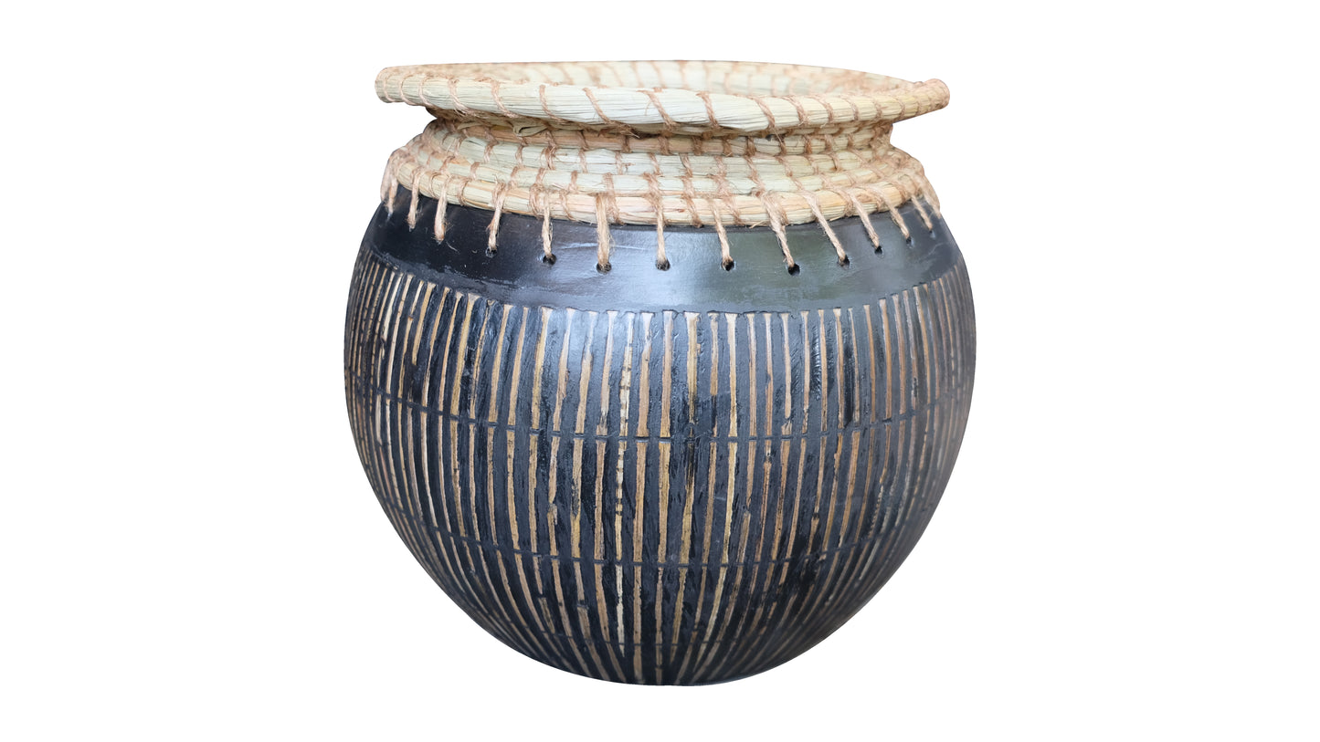 Jaylani Handcrafted Terracotta Vase with Woven Details – Artisanal Decorative Accent